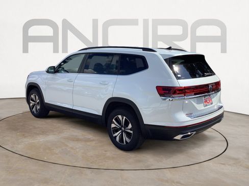 New 2026 Volkswagen Atlas SE image 6