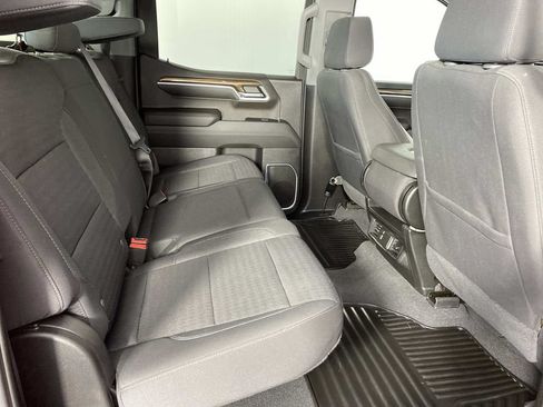 Used 2022 Chevrolet Silverado 1500 LT AWD/4WD image 12
