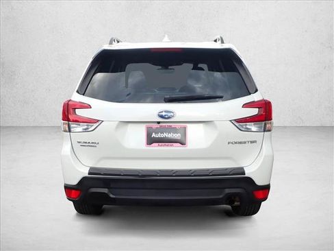 Used 2023 Subaru Forester Premium w/ Popular Package #2 AWD/4WD image 3