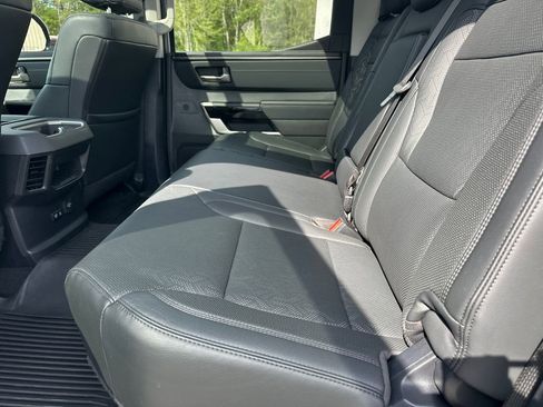 Used 2024 Toyota Tundra Limited AWD/4WD image 21