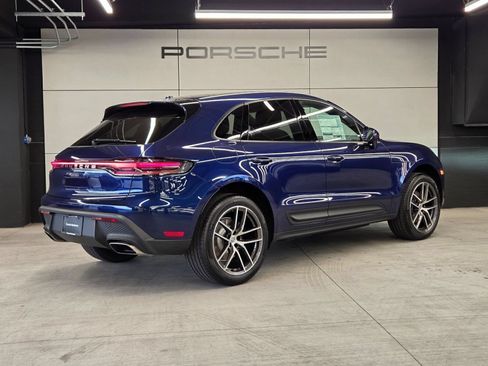 Certified 2026 Porsche Macan AWD/4WD image 6