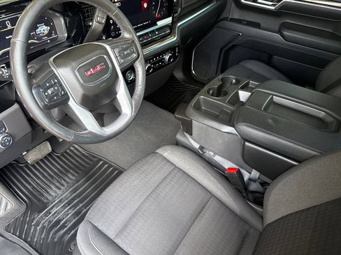 Used 2022 GMC Sierra 1500 Elevation AWD/4WD image 9