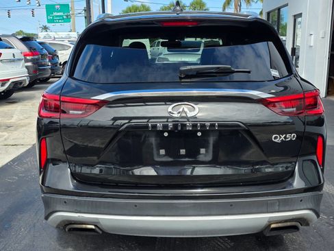 Used 2019 INFINITI QX50 Essential image 9