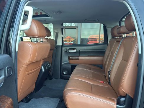 Used 2010 Toyota Tundra Limited image 6