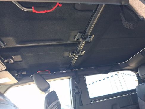 Used 2022 Ford Bronco Black Diamond AWD/4WD image 26