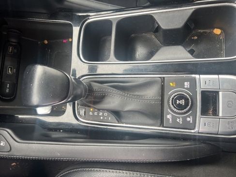 Used 2022 Kia Telluride EX w/ EX Premium Package image 13