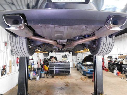 Used 2009 Dodge Challenger SRT8 w/ SRT Option Group II RWD image 16