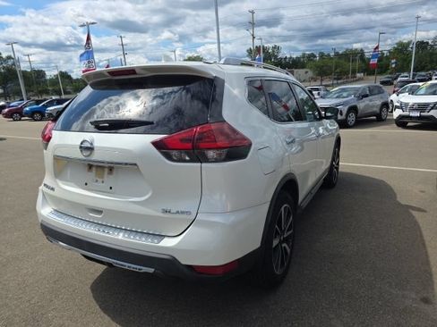 Used 2018 Nissan Rogue SL w/ Premium Package AWD/4WD image 6