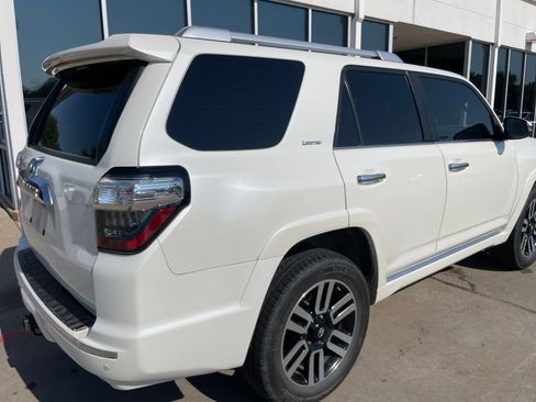 Used 2015 Toyota 4Runner Limited AWD/4WD image 6