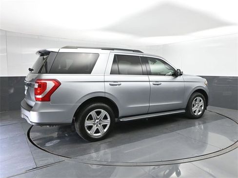 Used 2021 Ford Expedition XLT image 15