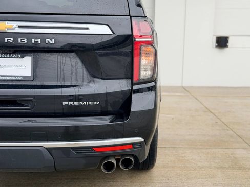 Used 2021 Chevrolet Suburban Premier w/ Premium Package image 41