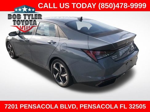 Used 2022 Hyundai Elantra Limited FWD image 1