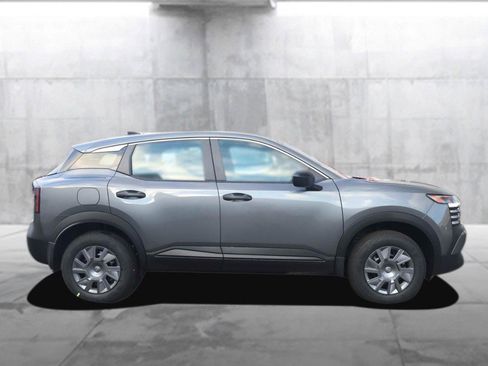 New 2026 Nissan Kicks S image 5