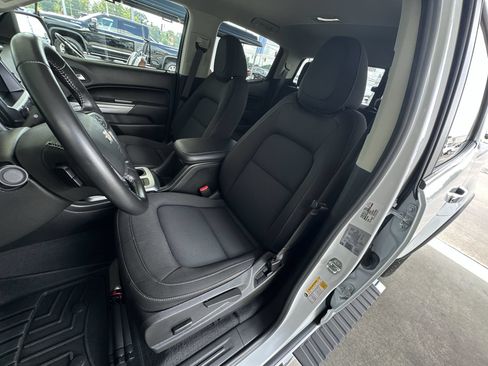 Used 2022 Chevrolet Colorado LT w/ LT Convenience Package RWD image 17