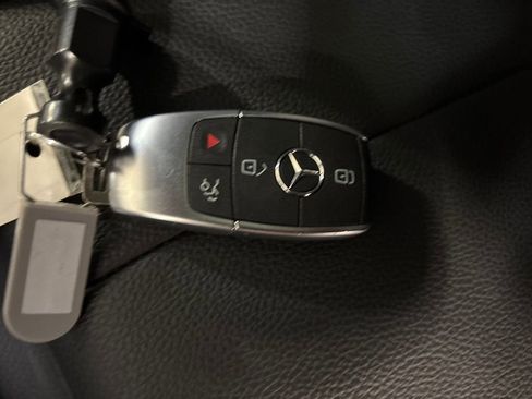 Used 2025 Mercedes-Benz GLA 250 4MATIC image 29