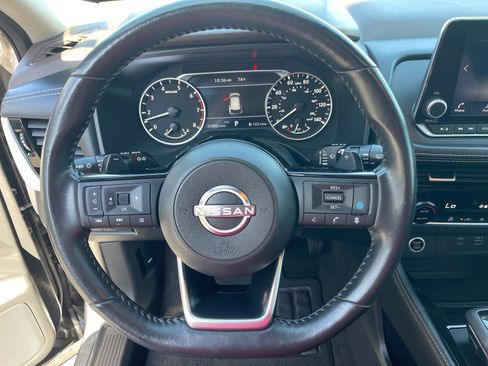 Used 2023 Nissan Rogue SL image 7