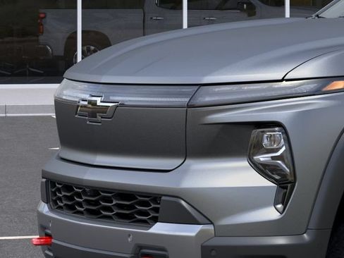 New 2026 Chevrolet Silverado EV Trail Boss w/ Premium Package AWD/4WD image 13