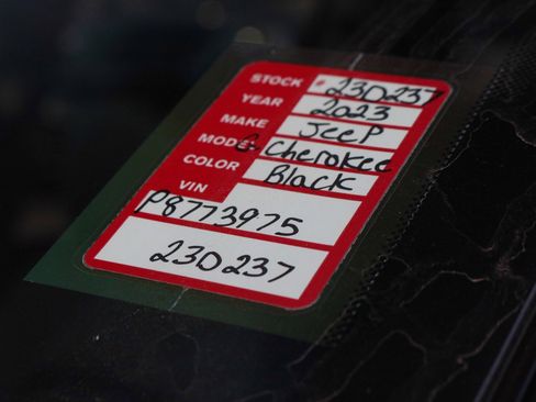 New 2023 Jeep Grand Cherokee 4WD 4xe image 22