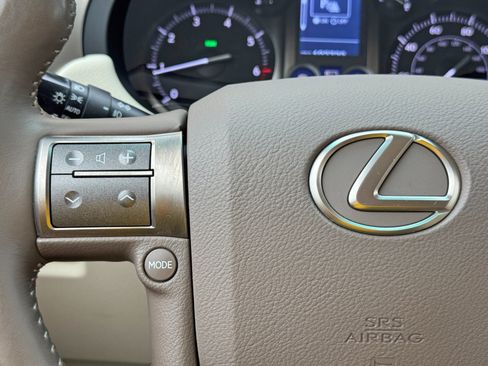 Used 2015 Lexus GX 460 Luxury AWD/4WD image 22