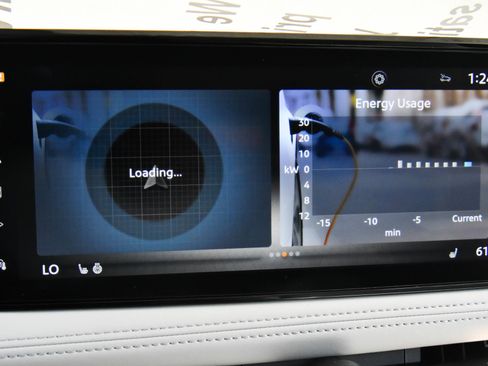 Used 2024 Nissan Ariya AWD image 22