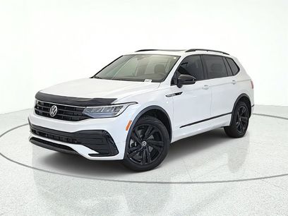 Used 2024 Volkswagen Tiguan SE R-Line
