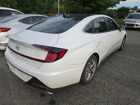 Used 2023 Hyundai Sonata SEL w/ Convenience Package FWD image 3