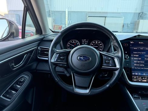 Used 2021 Subaru Outback Limited XT w/ Popular Package #2 AWD/4WD image 8