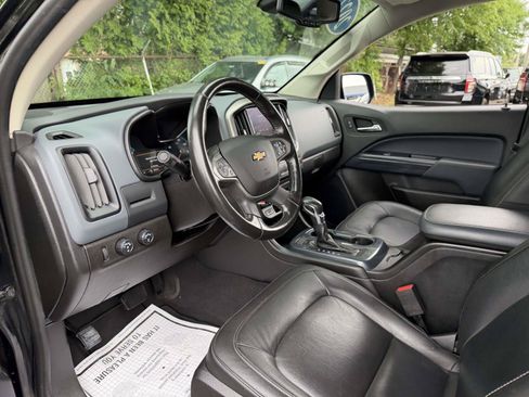Used 2022 Chevrolet Colorado Z71 AWD/4WD image 10