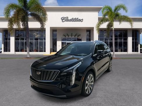 Certified 2023 Cadillac XT4 Premium Luxury FWD image 5