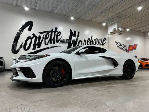 Used 2024 Chevrolet Corvette Stingray Preferred Cpe w/ Z51 Performance Package RWD image 1