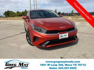 Used 2023 Kia Forte LXS FWD video 1