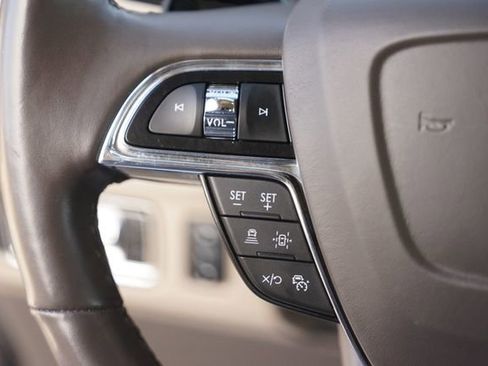 Used 2024 Lincoln Navigator L Reserve AWD/4WD image 25