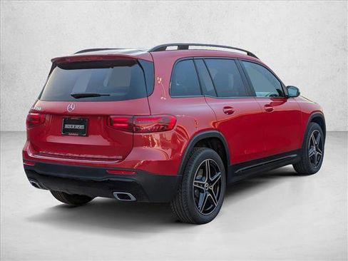 New 2026 Mercedes-Benz GLB 250 image 2