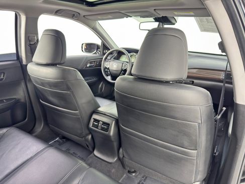 Used 2017 Honda Accord Touring image 34
