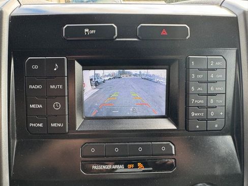 Used 2015 Ford F150 XLT image 20