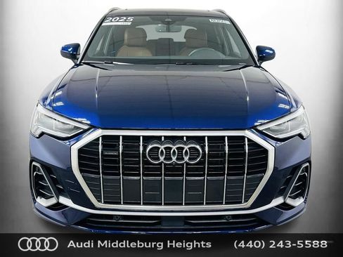 Certified 2025 Audi Q3 2.0T Premium Plus w/ Premium Plus Package AWD/4WD image 2
