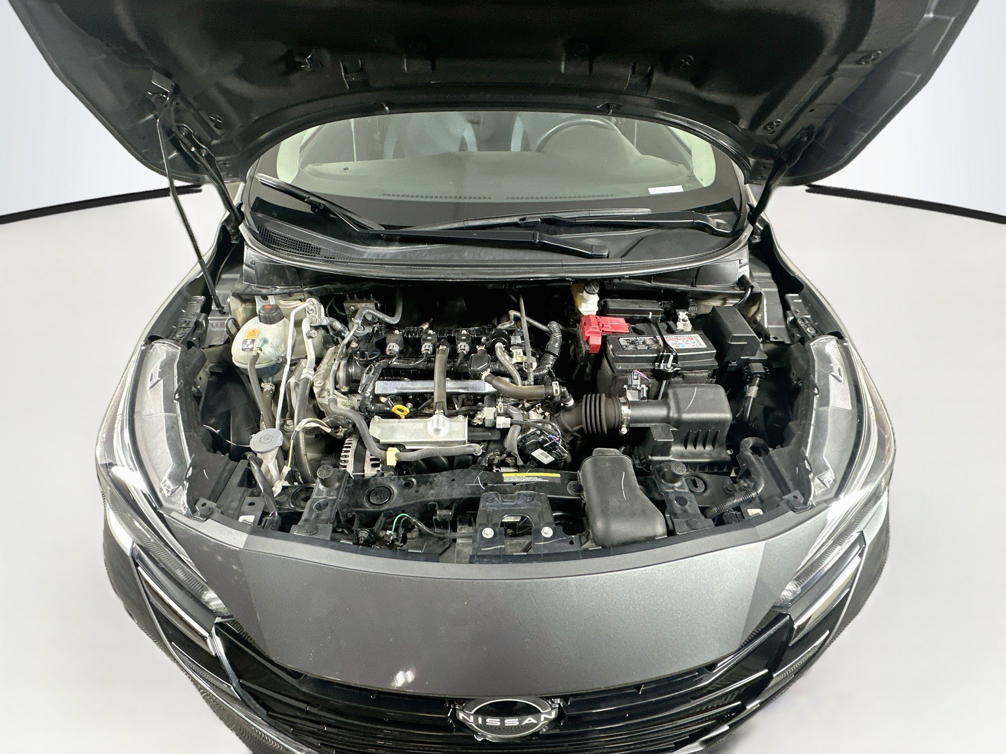 Used 2025 Nissan Versa SV FWD image 31