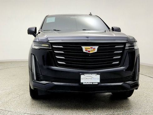 Used 2022 Cadillac Escalade Premium Luxury Platinum AWD/4WD image 2