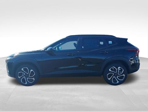 New 2026 Chevrolet Trax RS w/ Driver Confidence Package FWD image 2