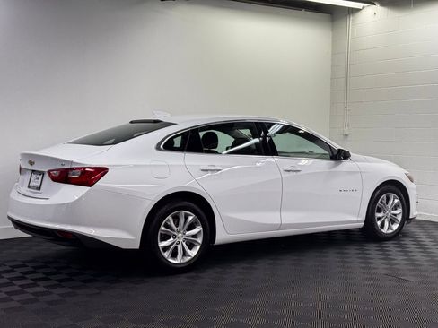 Used 2023 Chevrolet Malibu LT FWD image 2