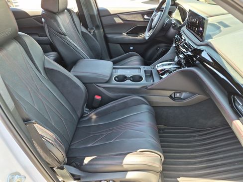 Used 2025 Acura MDX Type S AWD/4WD image 31