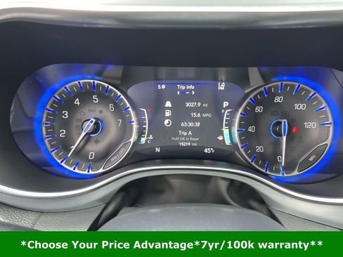 Certified 2025 Chrysler Pacifica Limited image 57