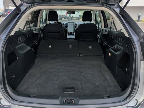 Used 2022 Ford Edge SE w/ Black Appearance Package image 40