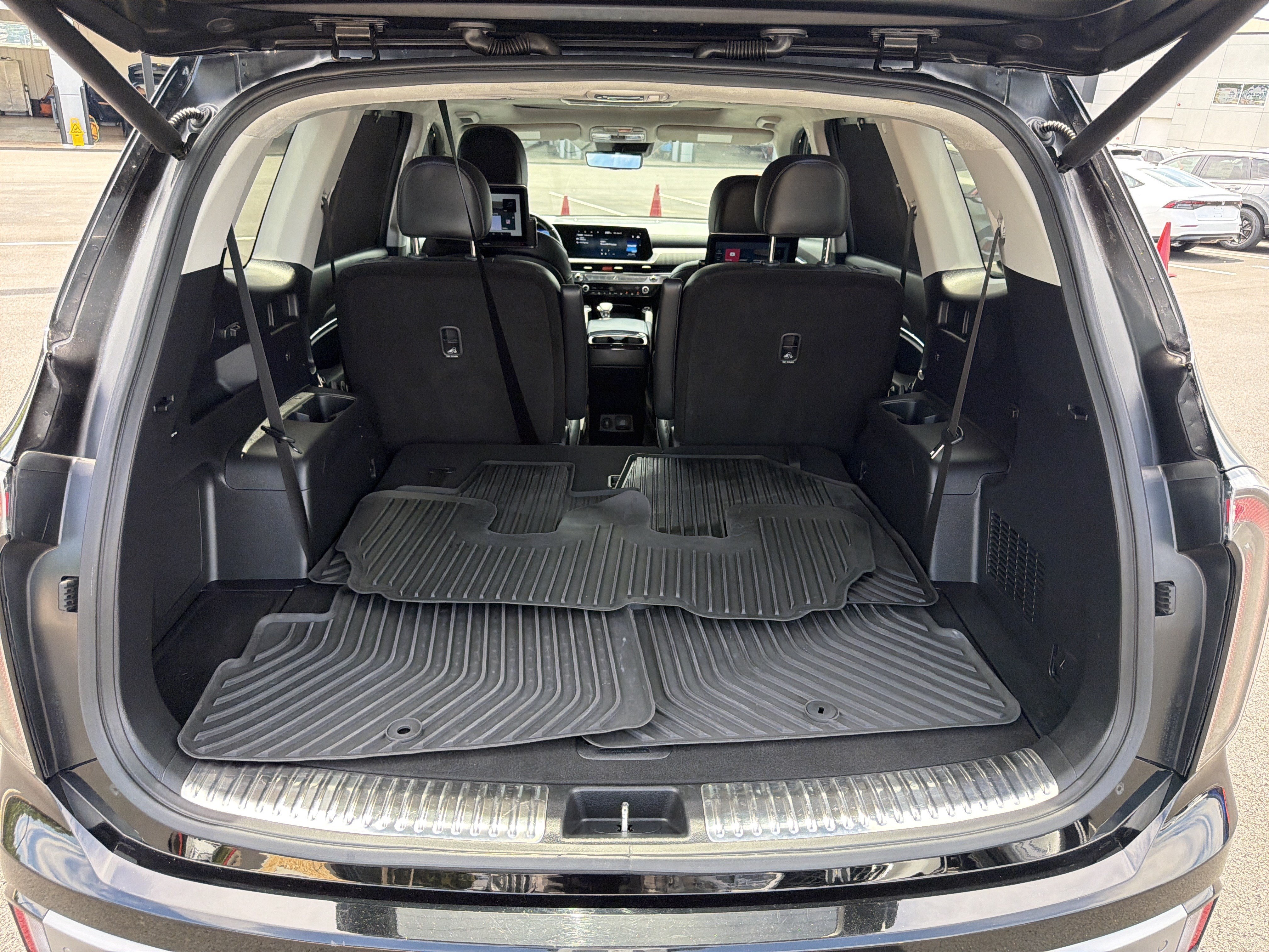 Certified 2023 Kia Telluride SX Prestige AWD/4WD image 18