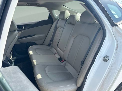 Used 2018 Kia Optima EX w/ Premium Package FWD image 17