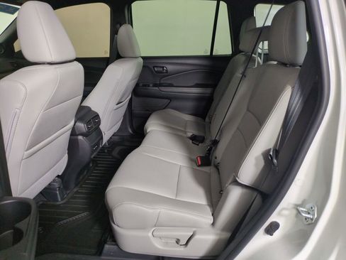 Certified 2024 Honda Passport EX-L image 28