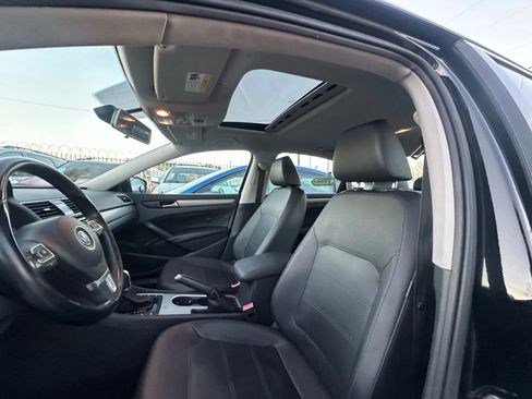 Used 2015 Volkswagen Passat TDI SE image 25