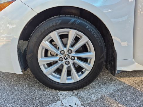 Used 2023 Toyota Corolla SE FWD image 28