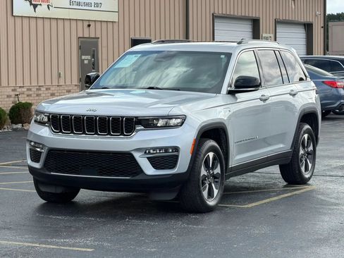 Used 2022 Jeep Grand Cherokee Limited 4xe AWD/4WD image 5