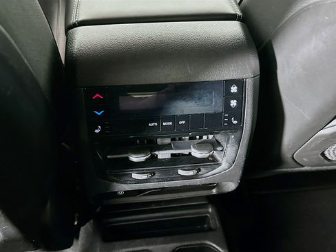 Used 2022 Jeep Grand Cherokee L Limited image 27